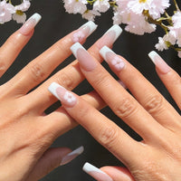 Twins Nail O Lash