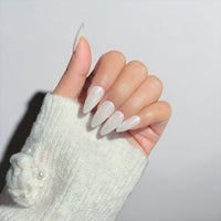 snow kiss Nail O Lash
