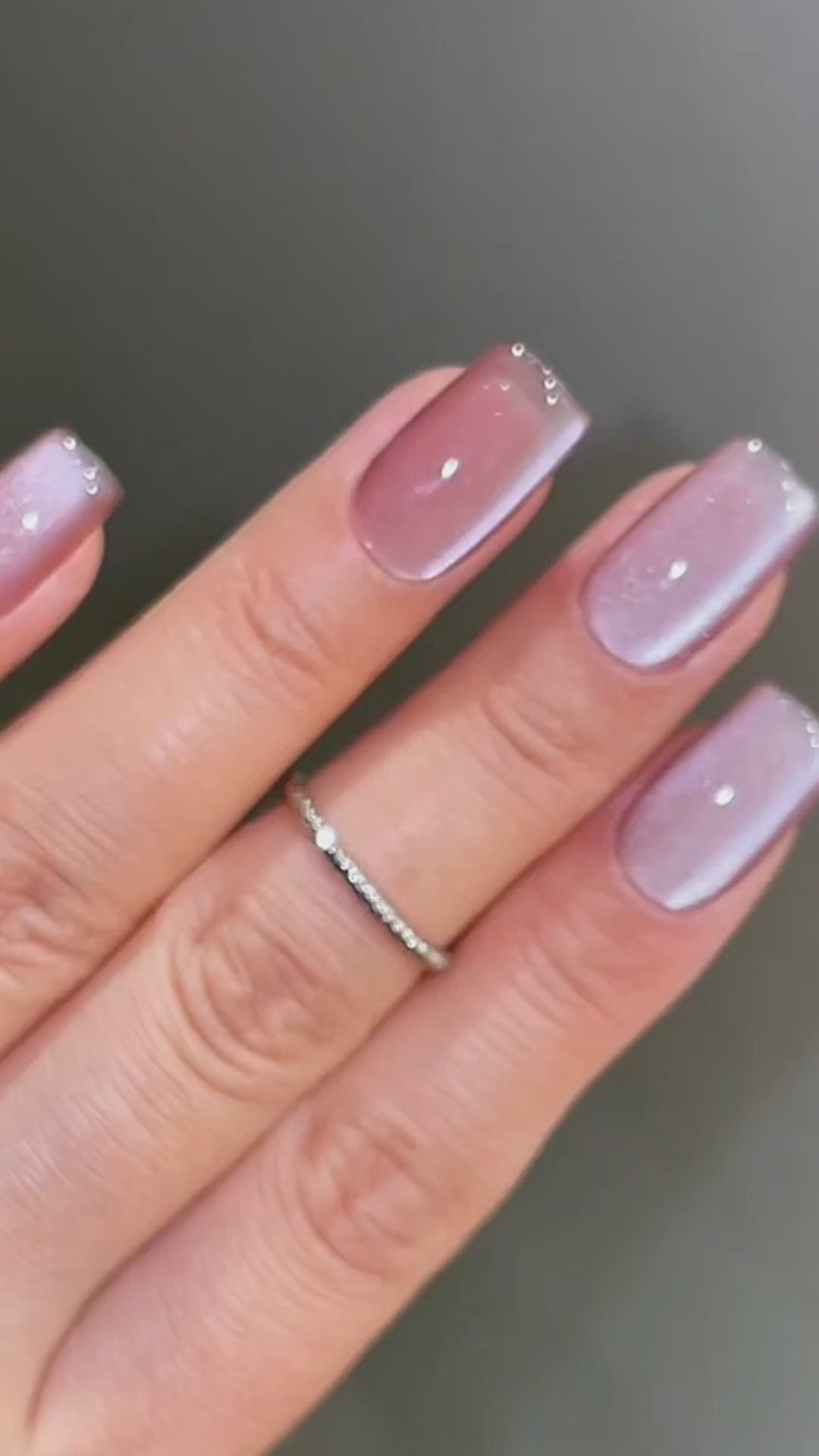 Soft Pink Cat Eye Press-On Nails